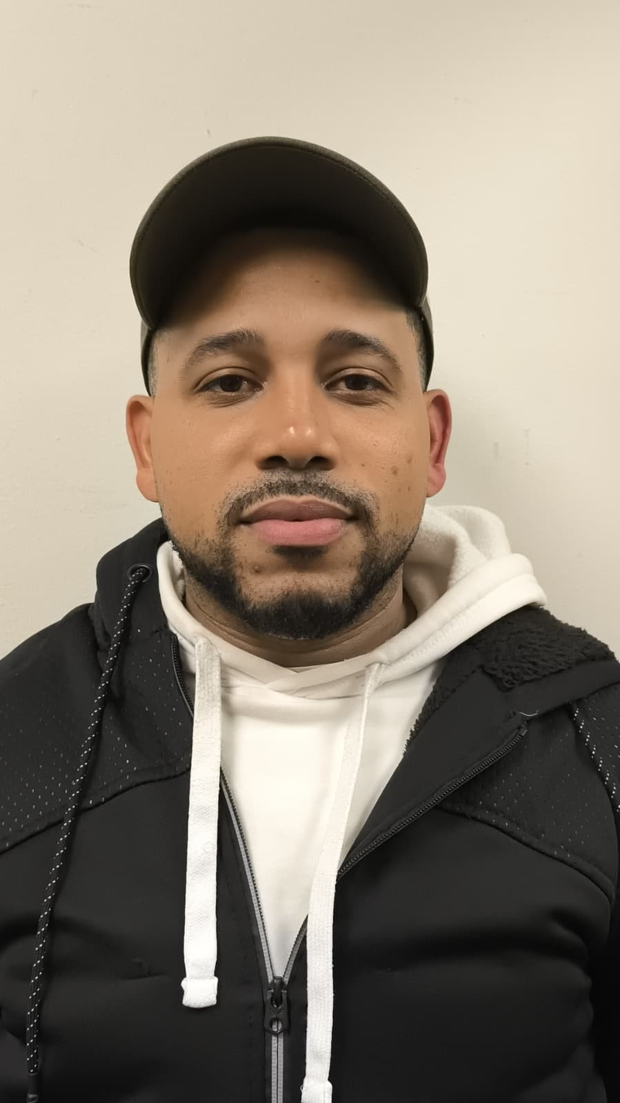 EDWARD  MOJICA VALDEZ